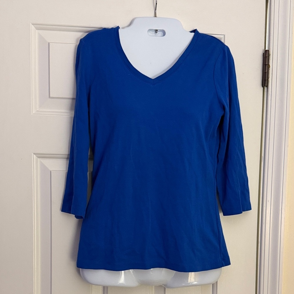 ST John’s bay essential tee 100% cotton blue V-Neck Women's Top